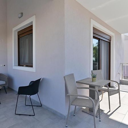 Kalli'S Apartments Nikiti  Luaran gambar
